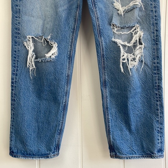 American Eagle Distressed 90's Boyfriend Crop Ankle Jeans Women's Size 4 Cotton - Picture 10 of 16